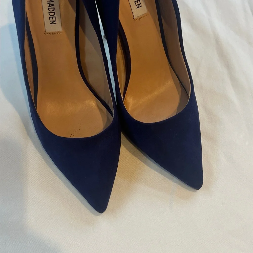 Steve Madden Blue Suede Daisie Heels - Picture 10 of 11